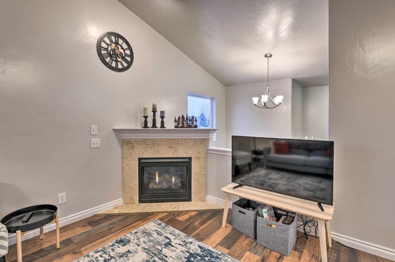 Cozy Anchorage Townhome Less Than Half Mile To Jewel Lake! Ngoại thất bức ảnh