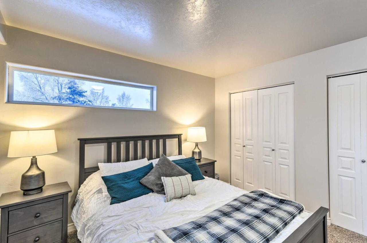 Cozy Anchorage Townhome Less Than Half Mile To Jewel Lake! Ngoại thất bức ảnh